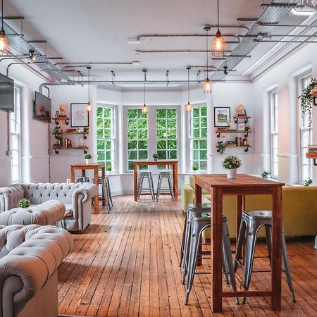 The Venue Serviced Apartments Хъдърсфийлд Екстериор снимка