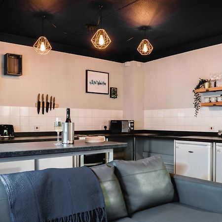 The Venue Serviced Apartments Хъдърсфийлд Екстериор снимка
