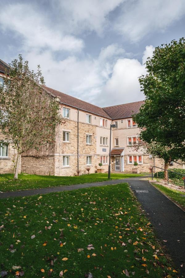 The Venue Serviced Apartments Хъдърсфийлд Екстериор снимка