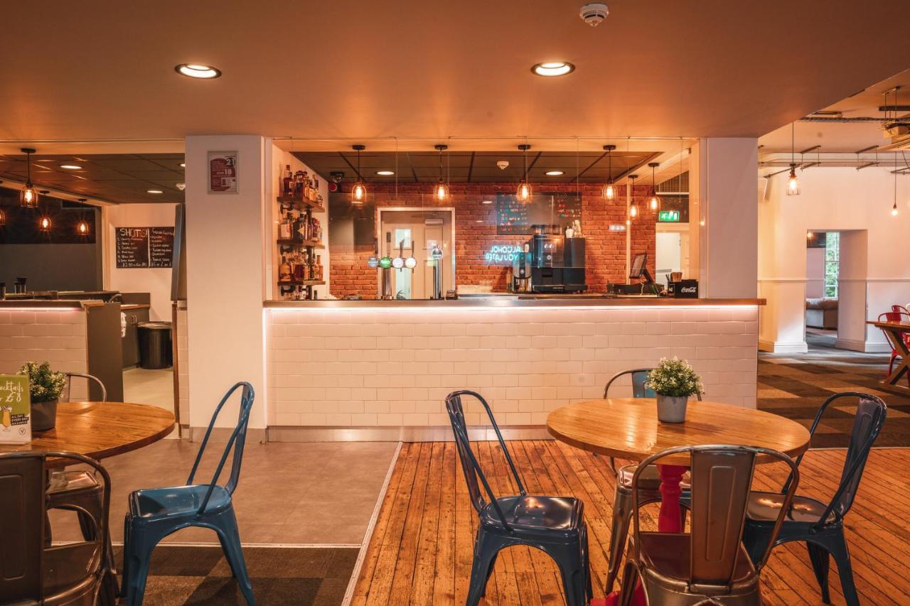 The Venue Serviced Apartments Хъдърсфийлд Екстериор снимка